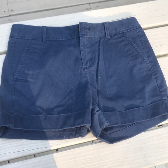Banana Republic City Chino in Navy - Picture 2 of 3